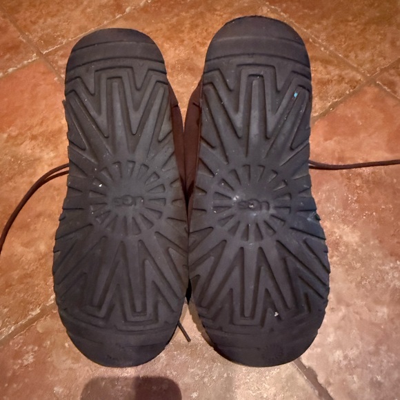 Ugg boots - Picture 4 of 4